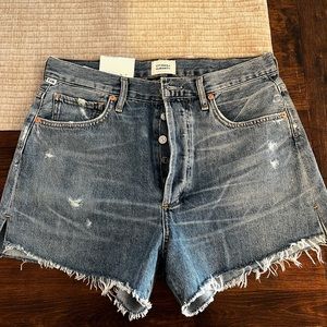 Citizen of Humanity Marlow short - size 28. Brand new with tags